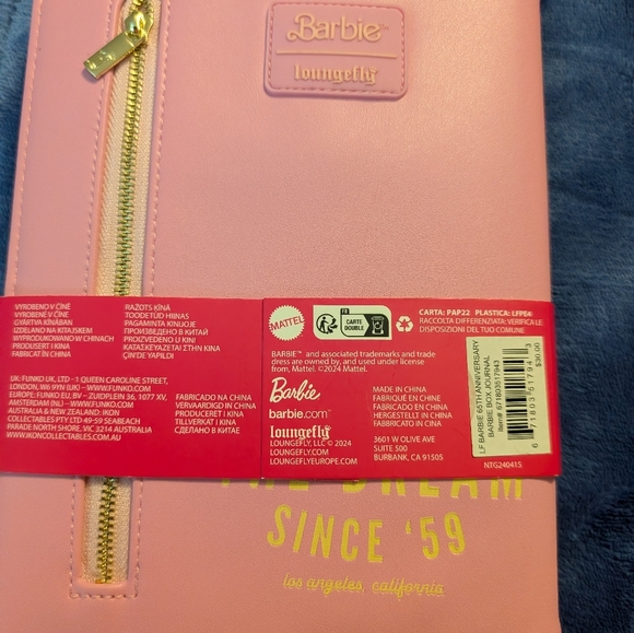 Barbie 65th Anniversary Doll Box Triple Lenticular Journal - Picture 3 of 3